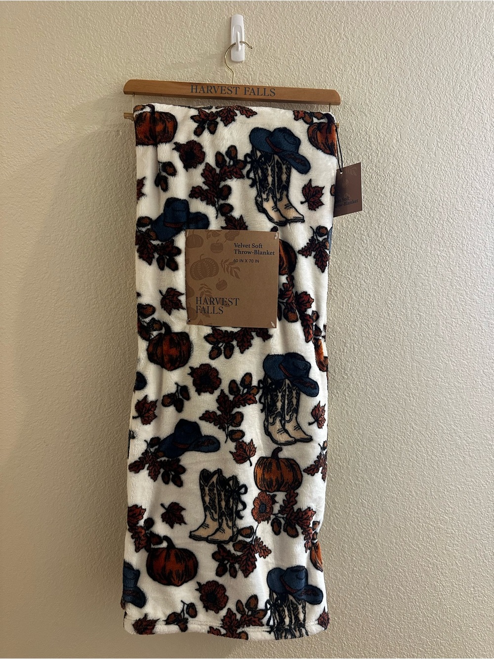Pumpkins & Cowboy Boots - Harvest Falls Plush Throw Blanket NWT